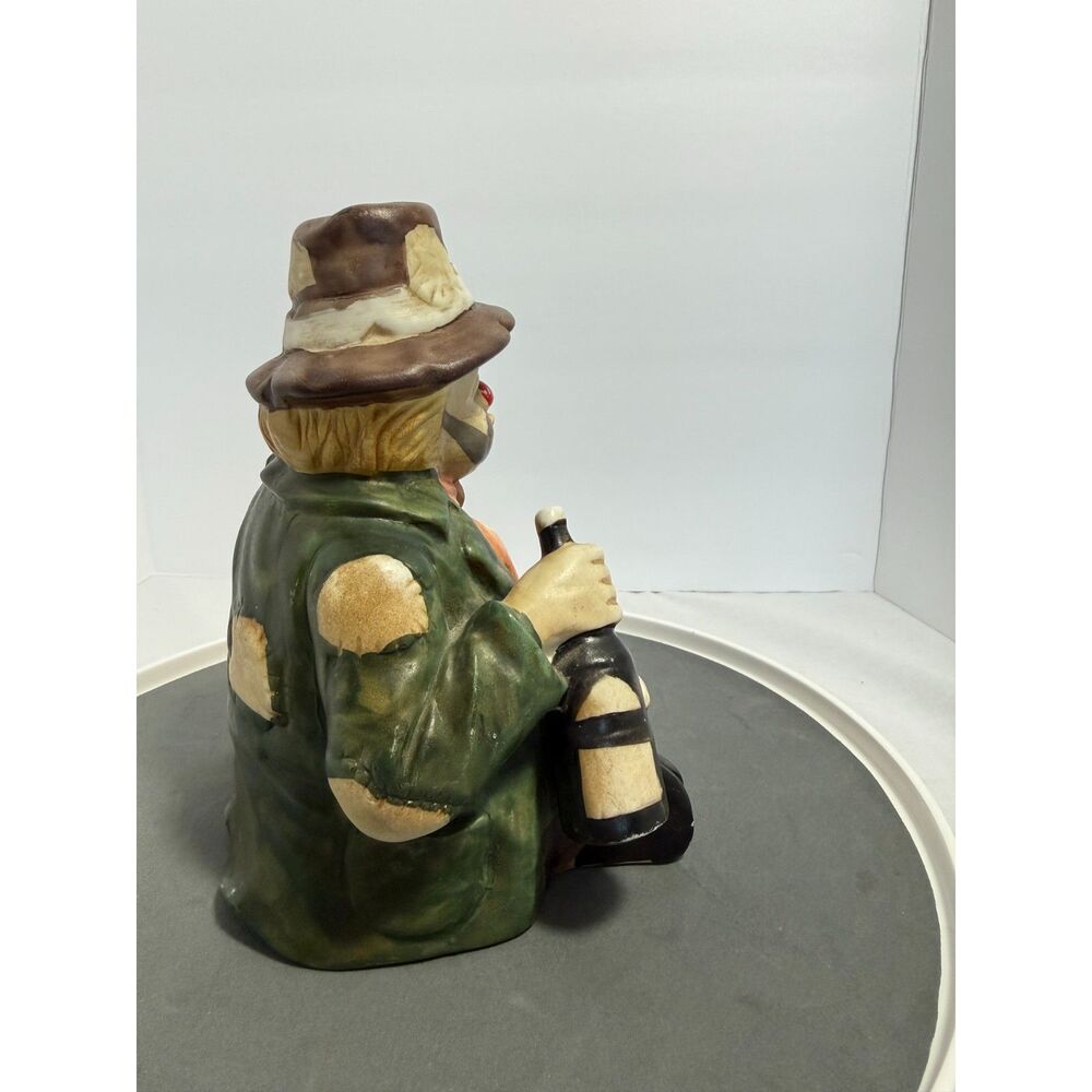 1988 Ceramic Hobo/Clown Music Box. Plays Tiny Bubbles  Vintage